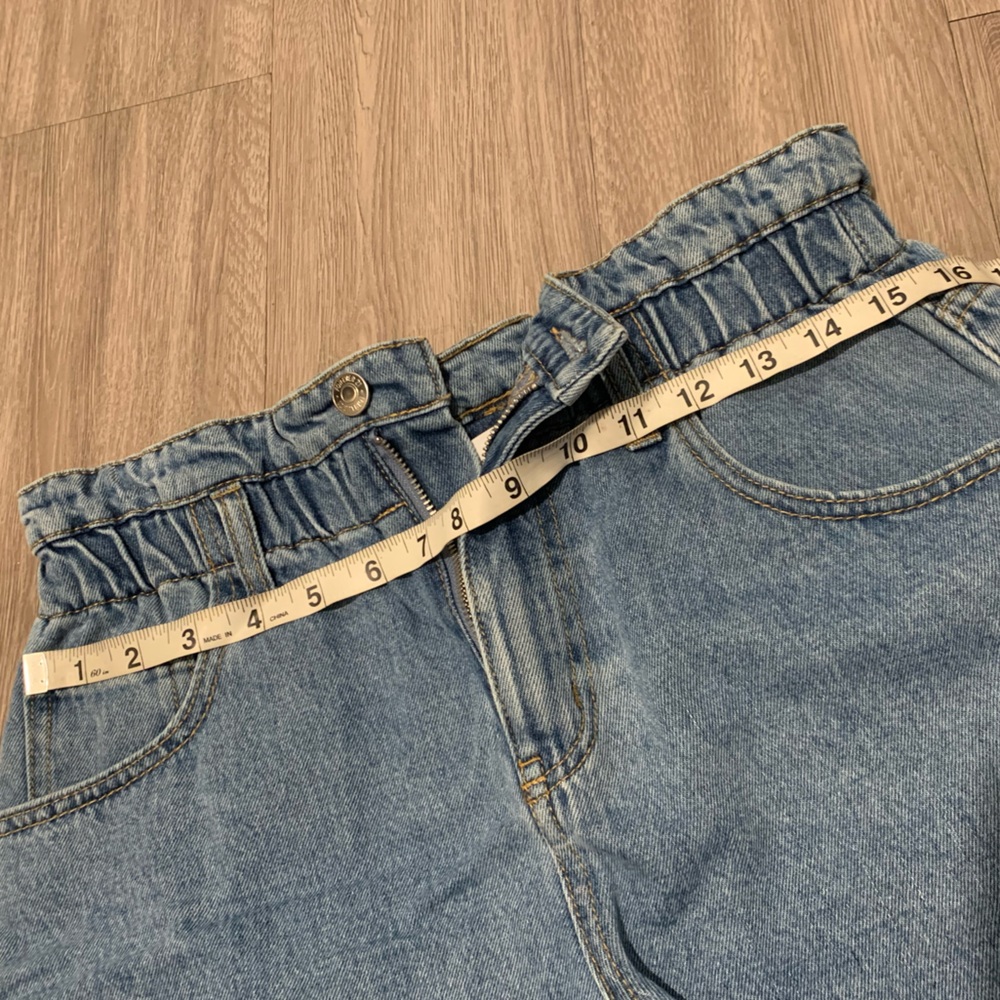 Women's | blue Jean | denim shorts | medium 💙 - Picture 4 of 4